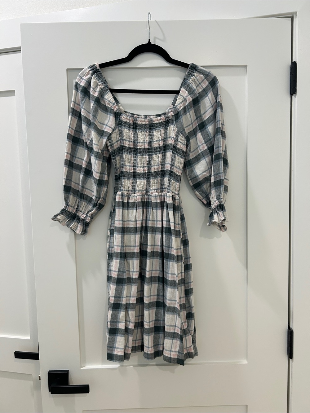 Madewell Green and Cream Plaid Smocked Midi Dress size XS w/ pockets